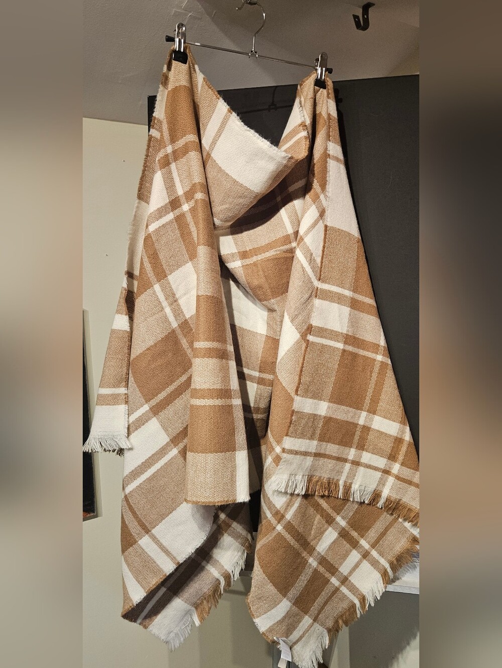 LOFT Tan and White Plaid Fringe Wrap Scarf